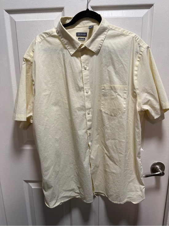 Van Heusen Other - Van Heusen Men's Short Sleeve Button-Down Shirt in Pale Yellow-Cream